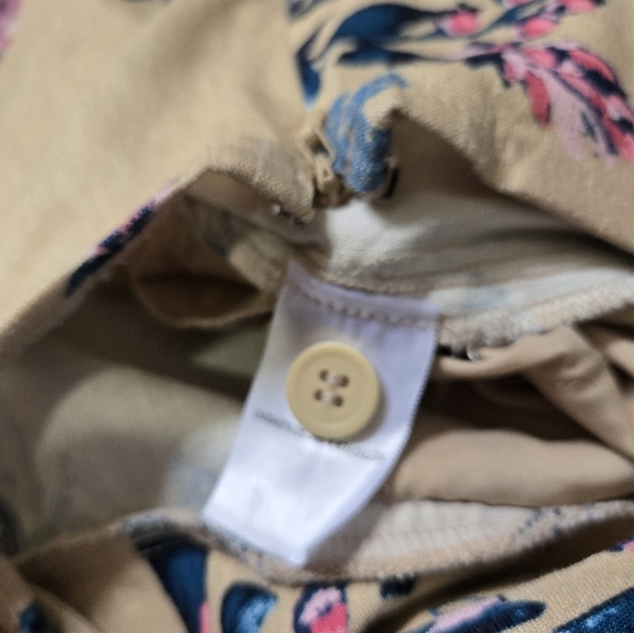 LEITH linen Floral Jumpsuit With Spaghetti Straps and Open Back. Size Medium - Picture 9 of 16